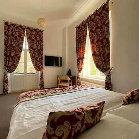 Hotel Mezni Louka Hřensko Zimmer foto