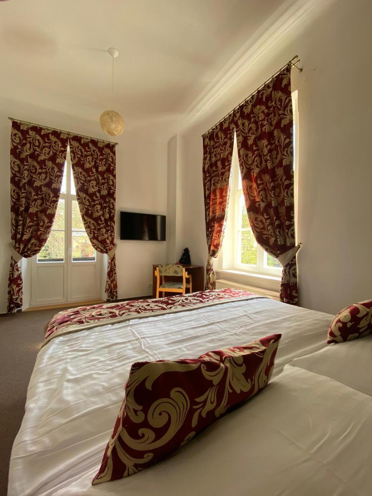 Hotel Mezni Louka 3*